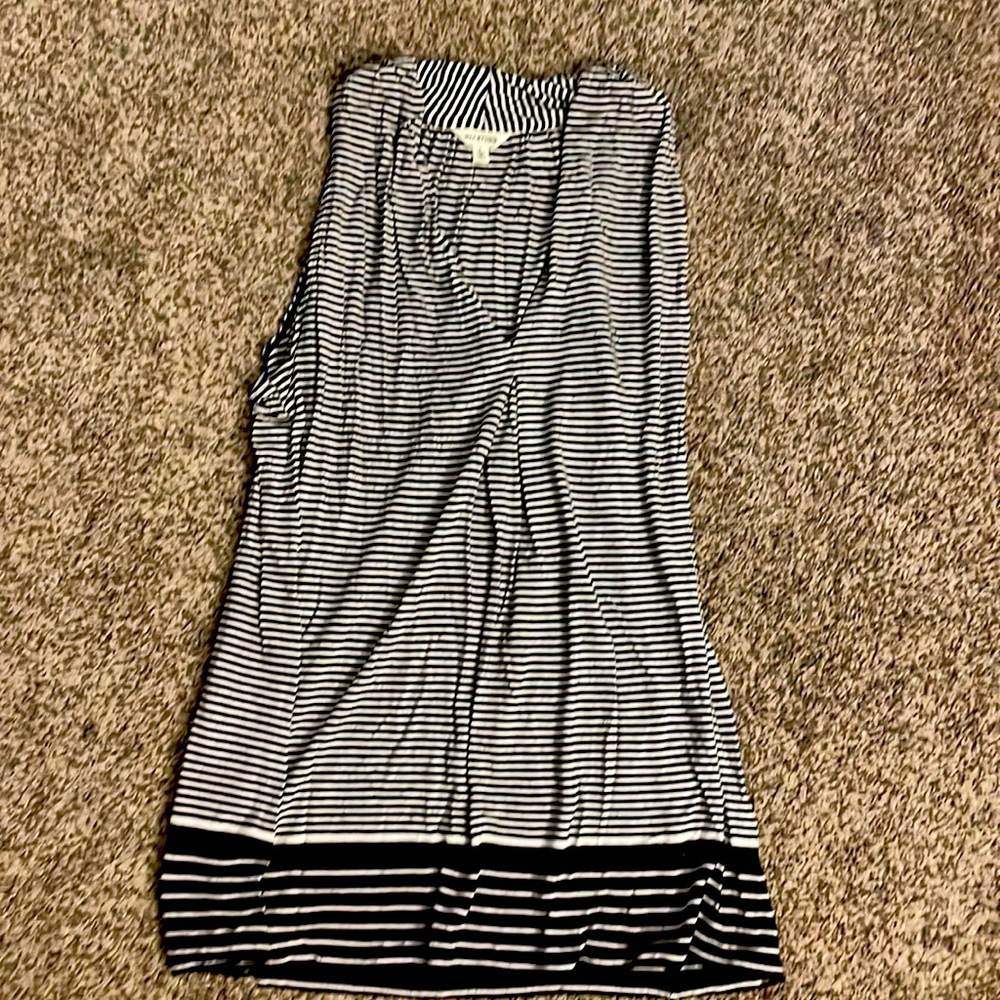 Max studio large sleeveless blouse